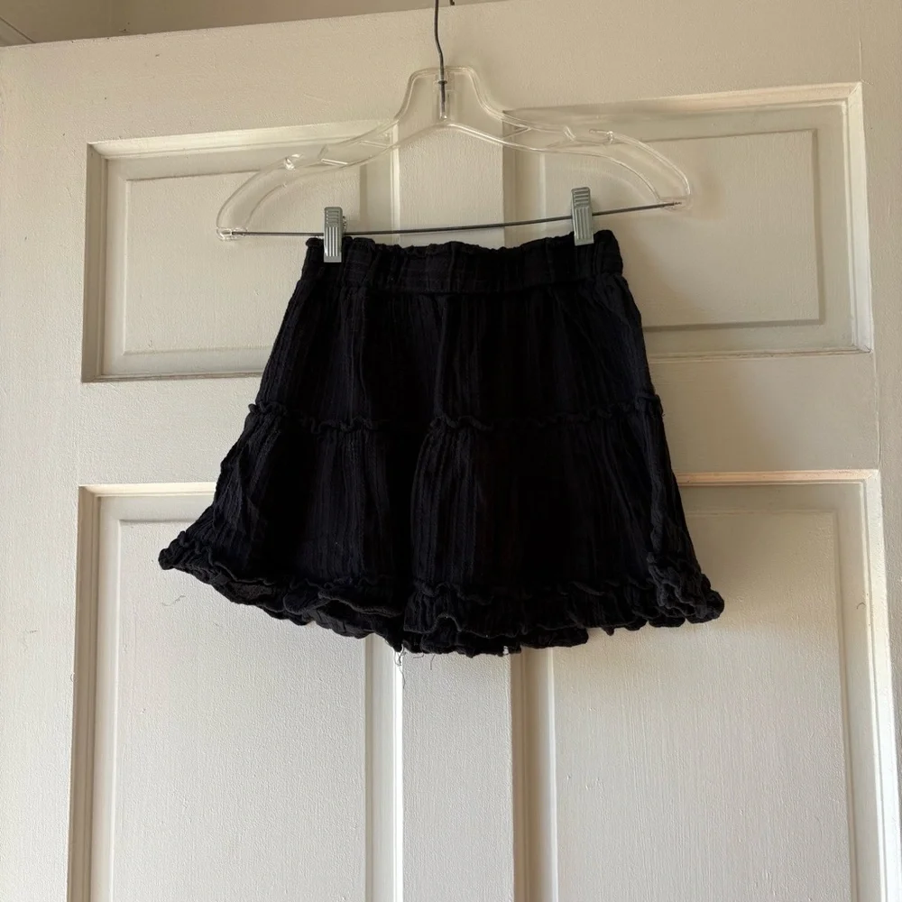 Princess Polly Black Tiered ruffle circle hem layered small 2 Mini Skirt. SB2